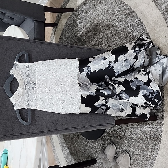 Kids dress size 10 - Picture 4 of 5